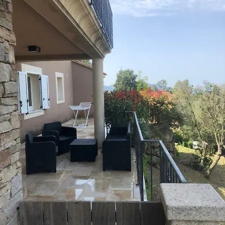 Tissoggio شقة بروبرِيانّو